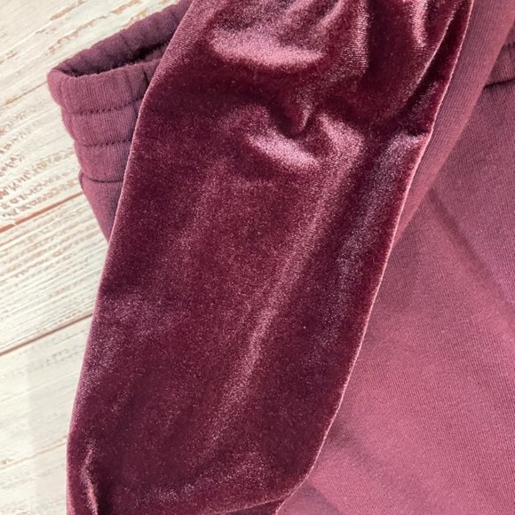 Women's PINK Velvet Cropped Hoodie Sweatshirt - Picture 3 of 6